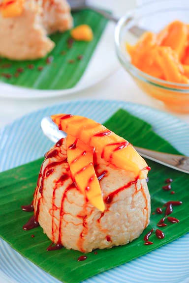 individual rice puddings with mango