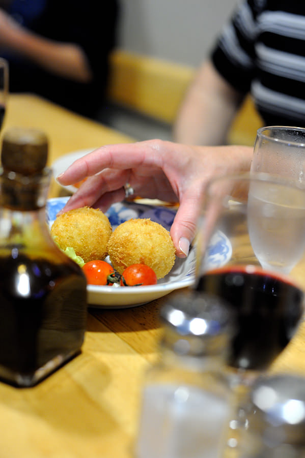 fried camembert cheese balls Japanese restaurant