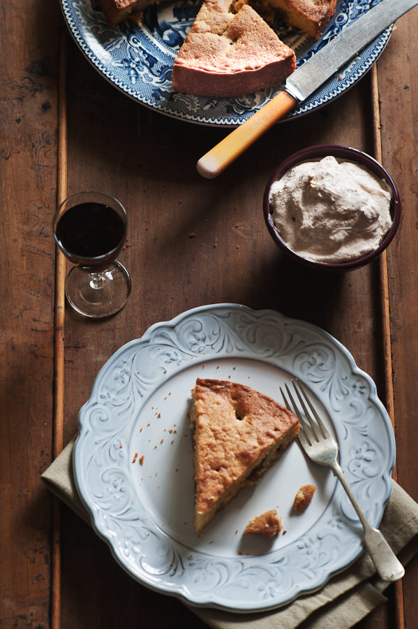 fig torte with cinnamon cream