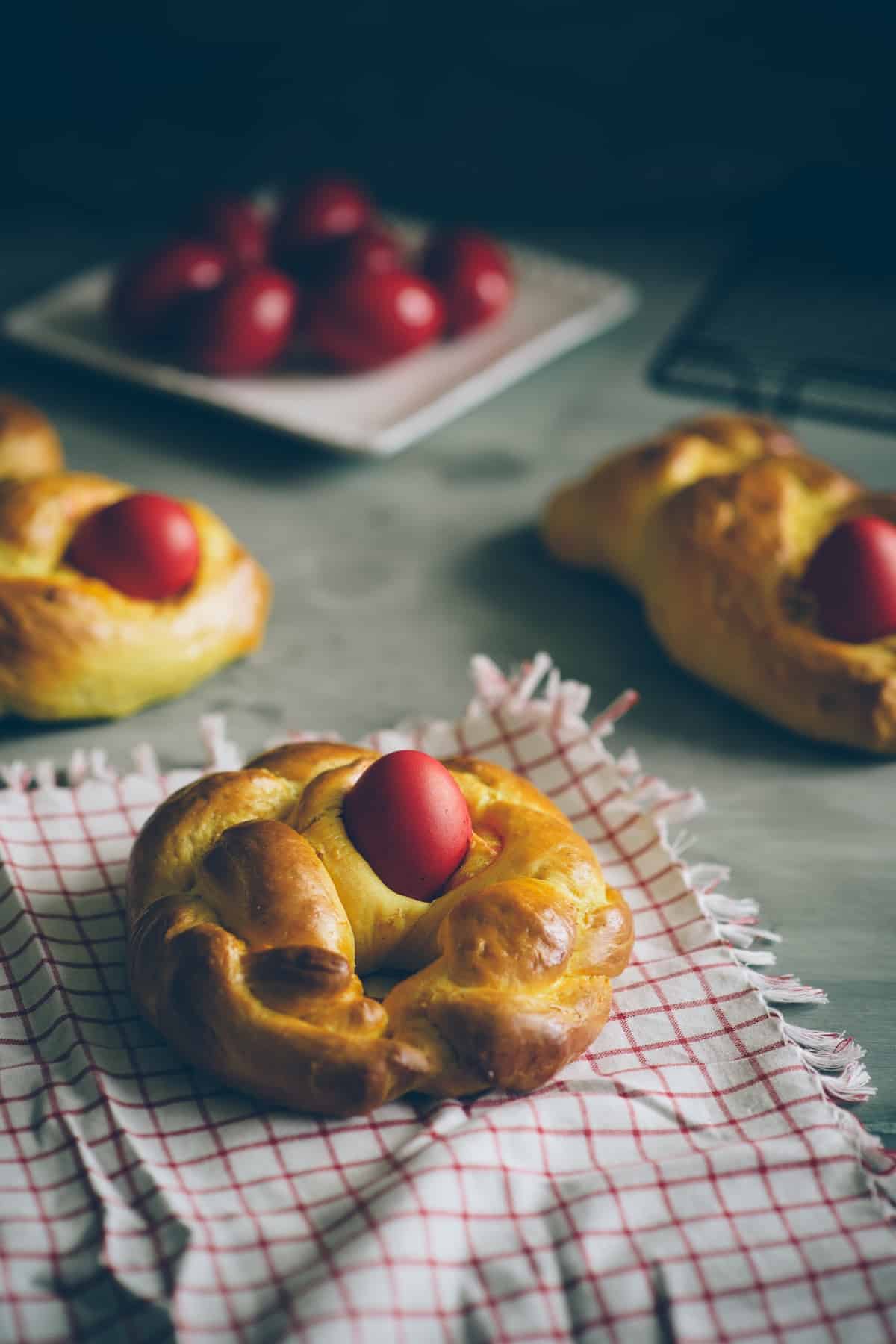 Greek Easter bread tsoureki