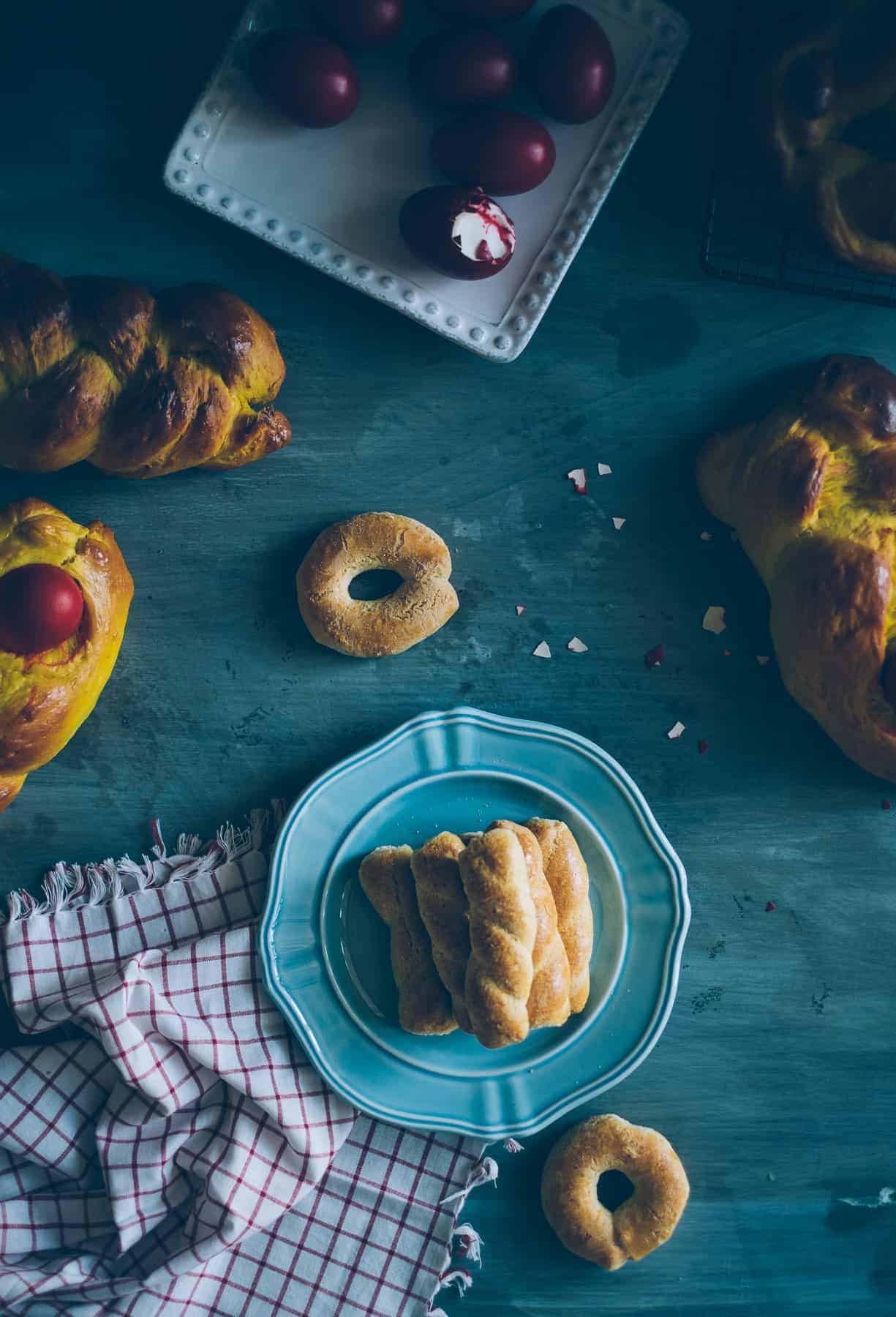 Greek Easter bread tsoureki