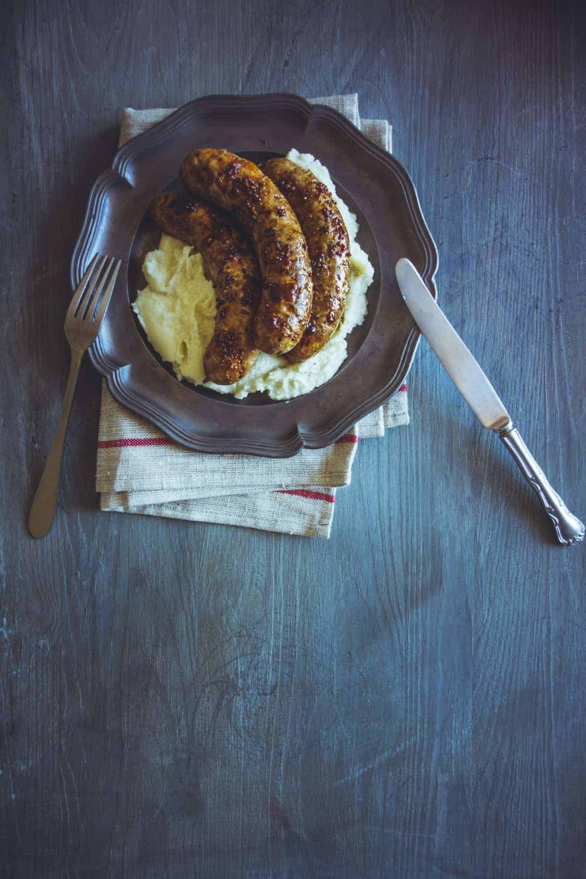 sausages with cauliflower mash