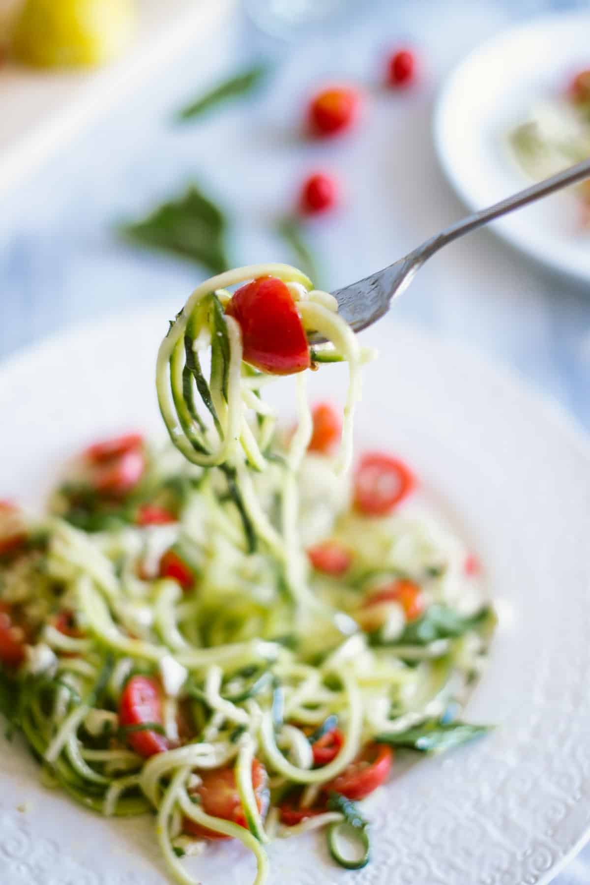 zucchini noodle salad