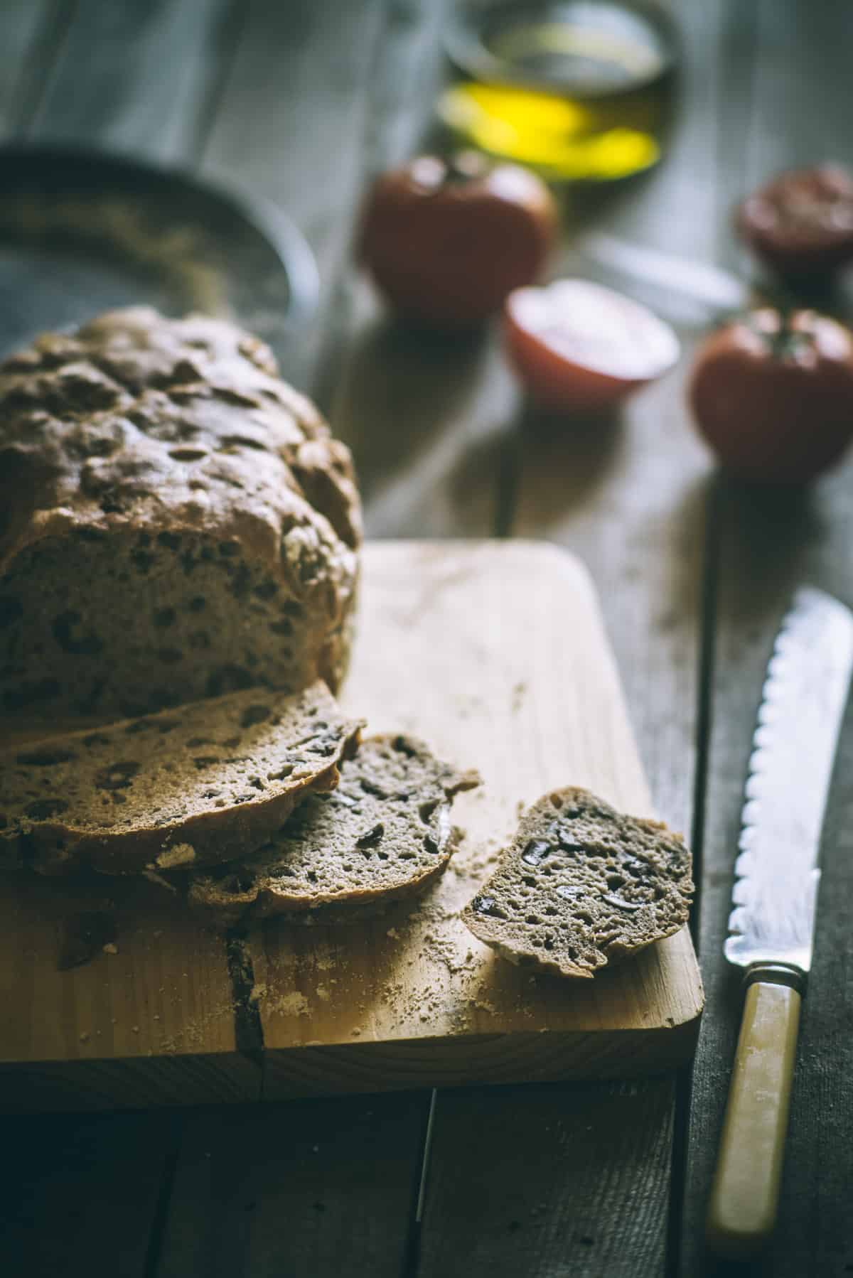 slices of no knead olive bread