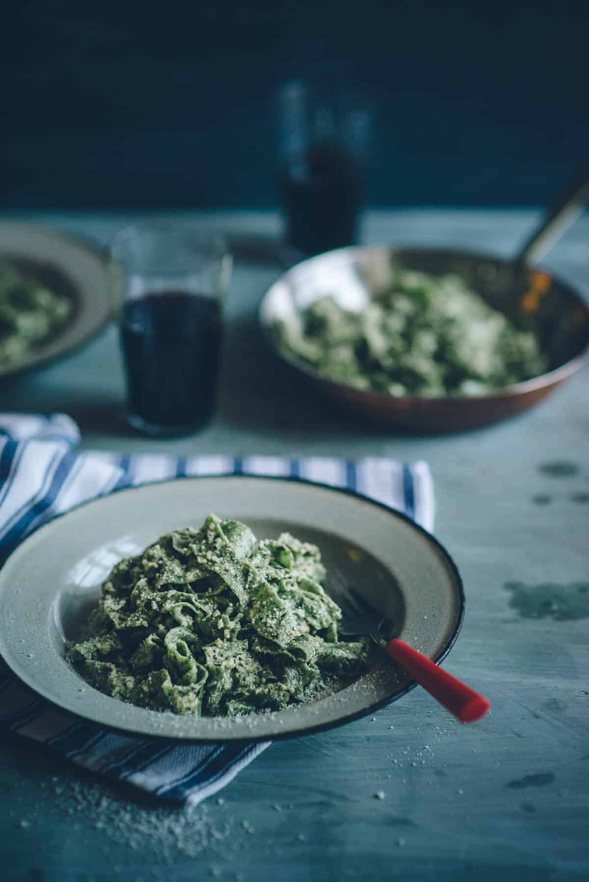 spinach pasta with a walnut sauce