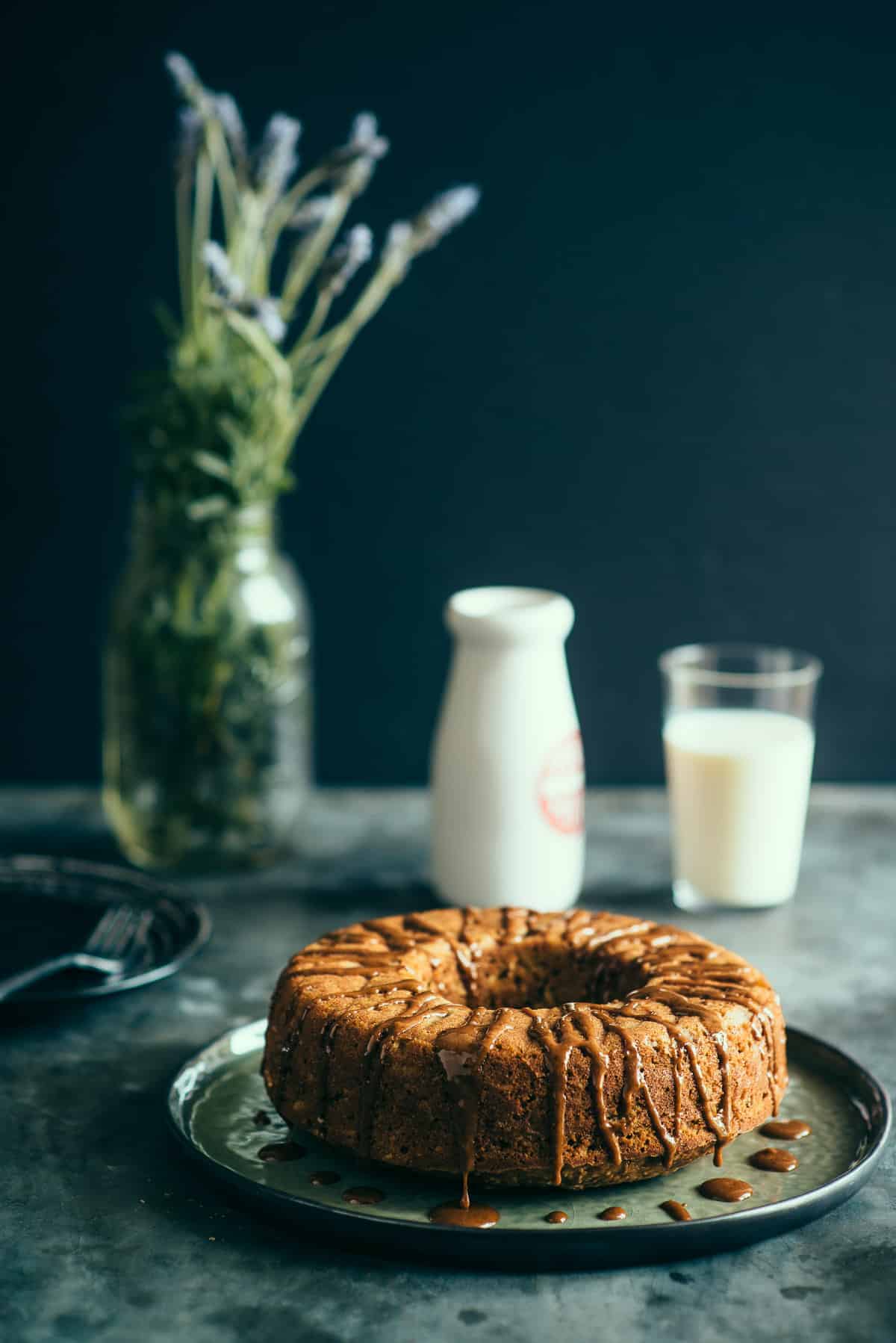 apple bundt cake with a cinnamon glaze