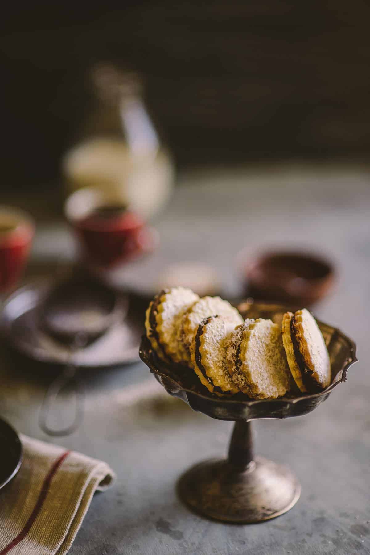 4 shortbread cookie sandwiches filled with Nutella