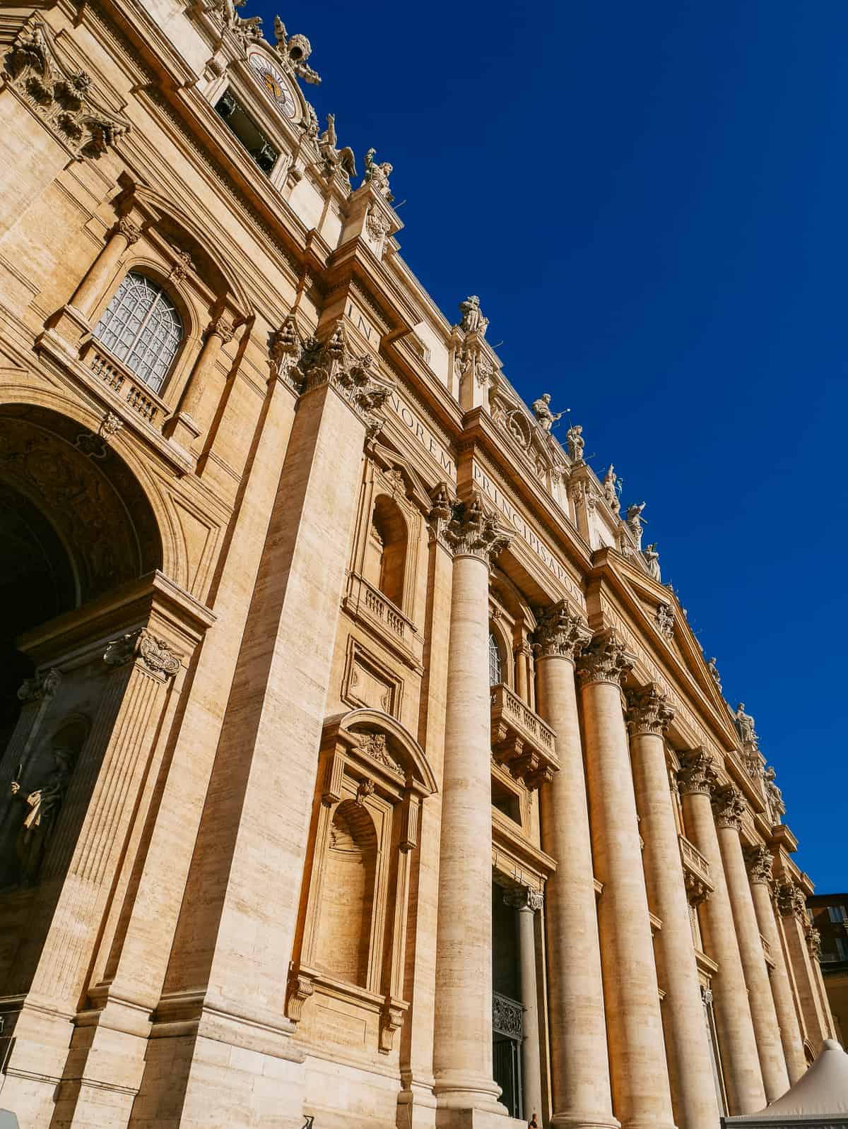 architecture of St Peter's Basilica