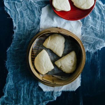 steamed pita bread in a bamboo steamer